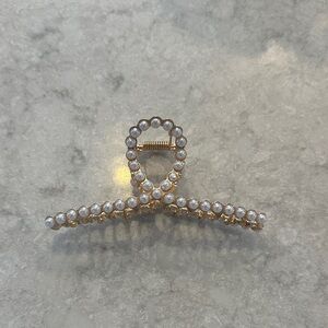 Gold and Pearl Claw Clip